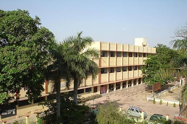 Dayanand Brajendra Swarup College Kanpur Campus photo 1